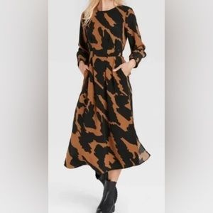 Long-Sleeved Patterned Dress